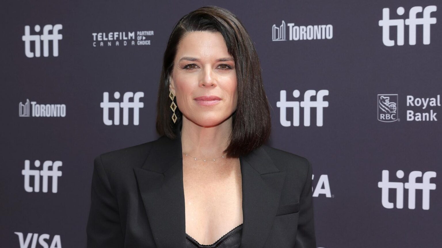 Neve Campbell