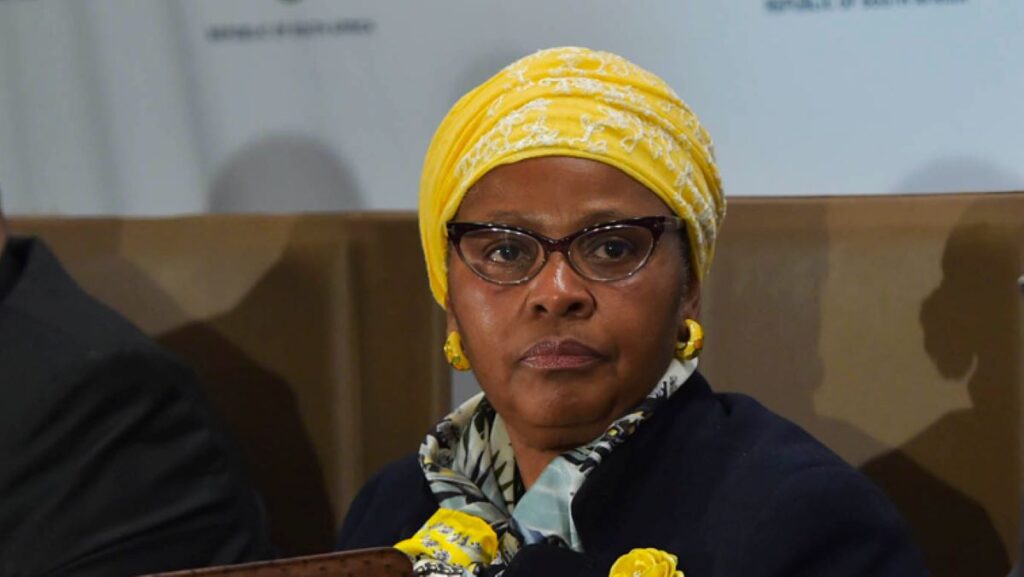 Nosiviwe Mapisa-Nqakula
